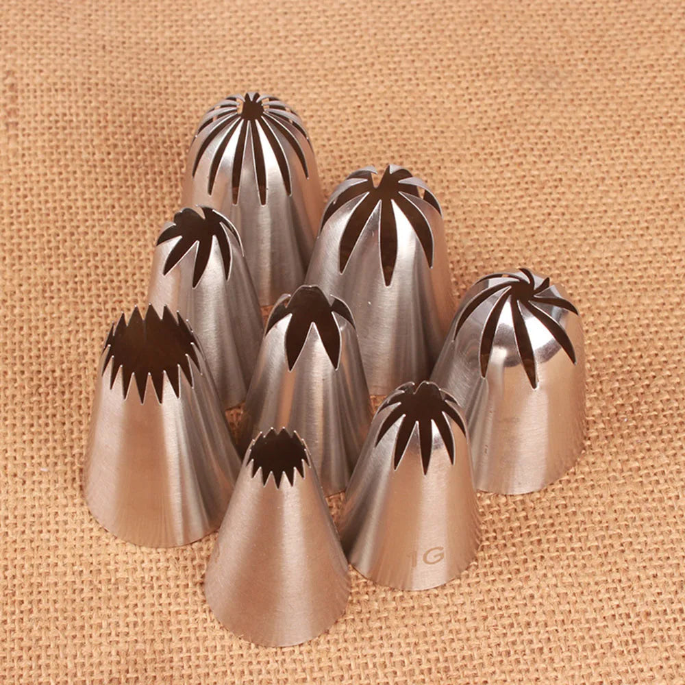 Home Kitchen: Pastry Nozzles: Stainless Steel - Icing Piping Tips - 8 pcs Set - Cake Decorating, Cupcake